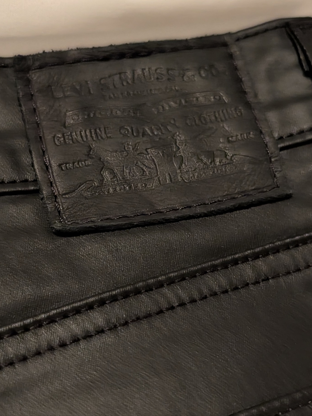 Levi's 724 Premium High Rise Straight Faux Leather Pants in Black 29x32 NWOT - Picture 13 of 16
